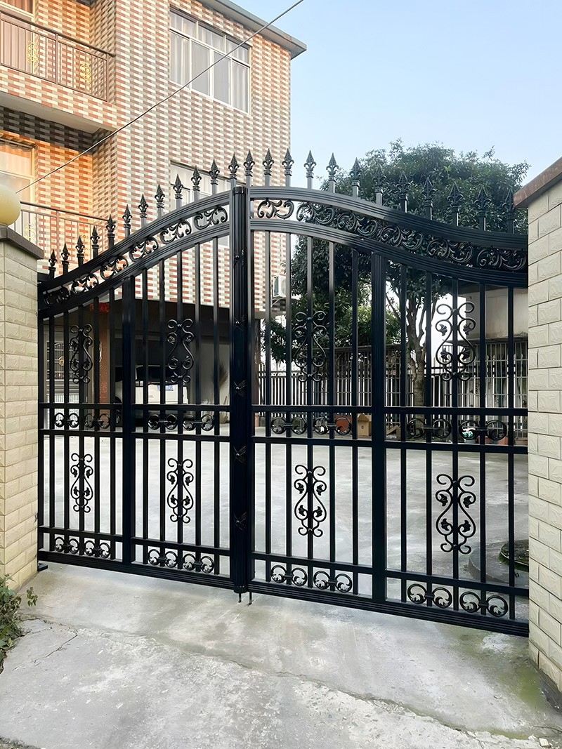 鋁藝（yì）庭院（yuàn）大門