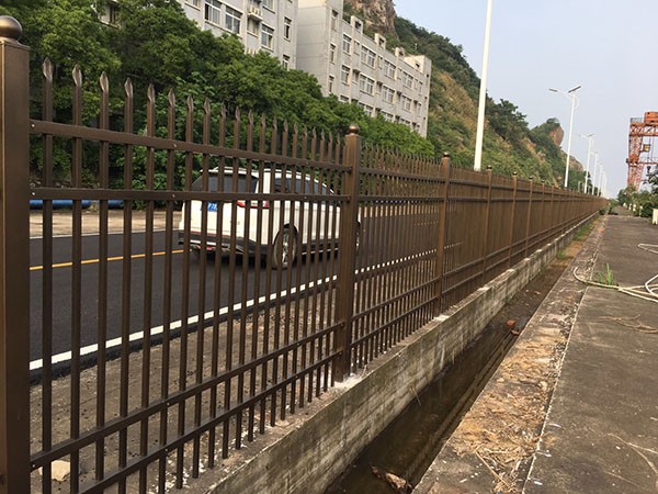 江西省九江市（shì）翔升船廠圍牆護欄