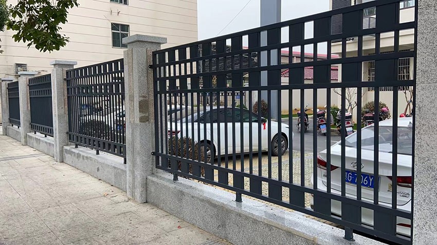 圍牆欄杆