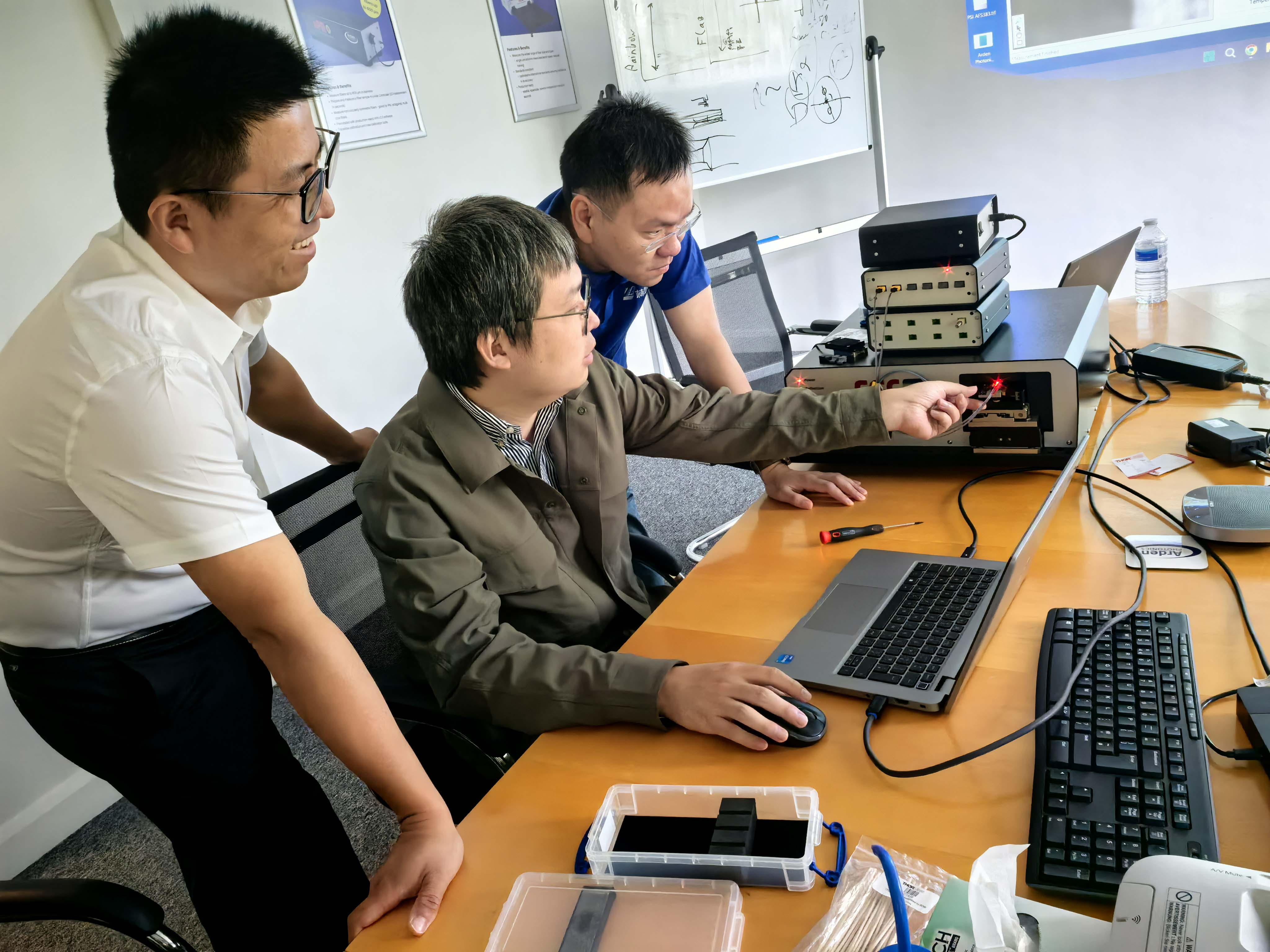 z4 銷售技術自己動手實際操作使用新（xīn）款設備（bèi）.jpg